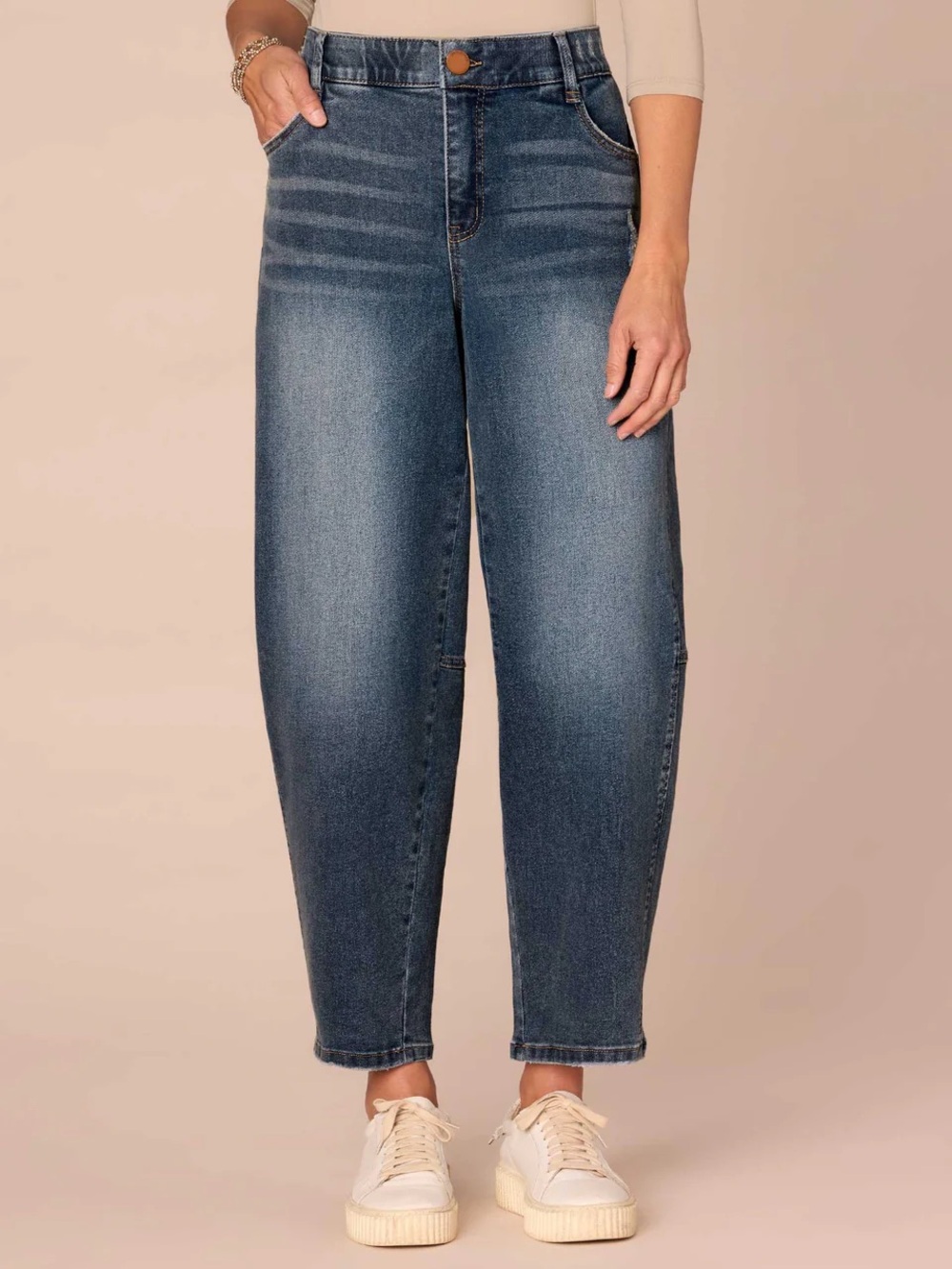 NWT Democracy Ab Solution Skyrise Relaxed Barrel Leg Jeans